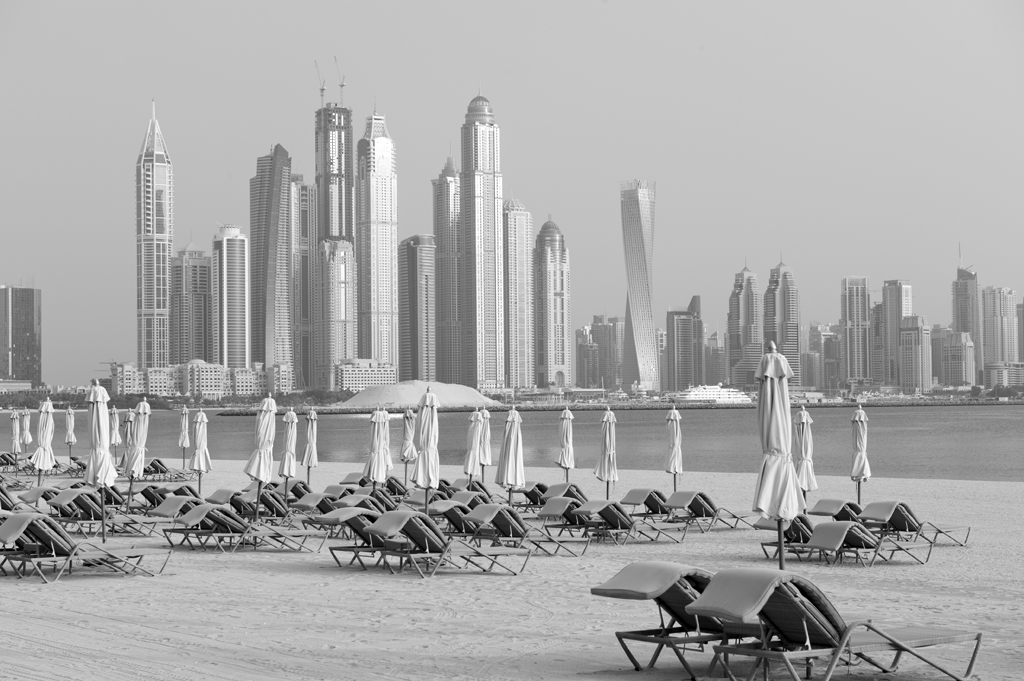 Temporary calm on The Palm, Dubai © Michelle Chaplow